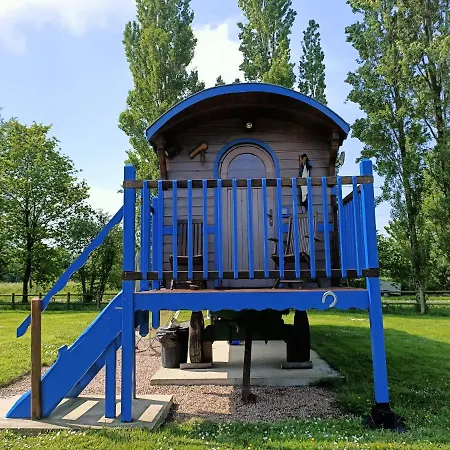 Roulottes Des Trolls Hébergement de vacances La Boussac